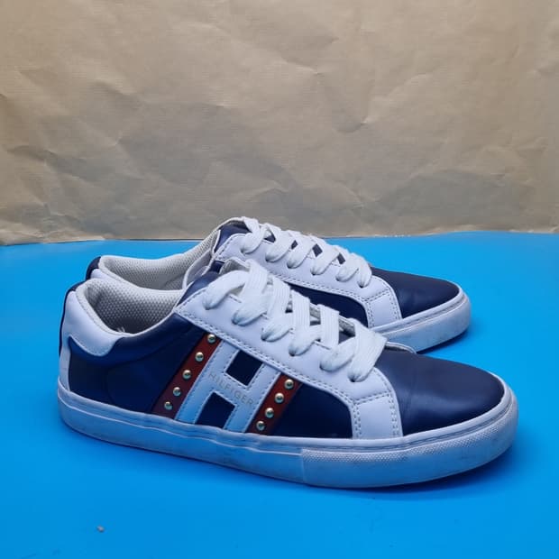 타미힐피거 스니커즈7.5 250