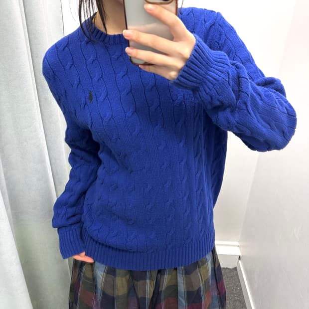 폴로 블루 꽈베기 니트