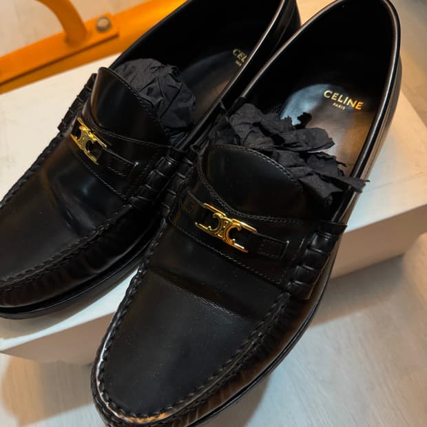 셀린느 트리오페 루코 로퍼