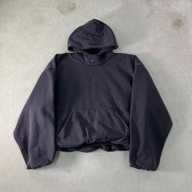 100 이지갭 엔지니어드 바이 발렌시아가 후드티