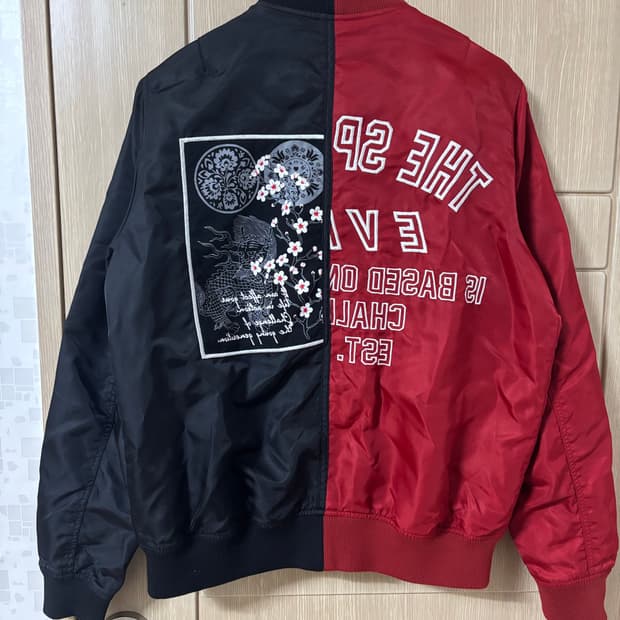 에비수 레드/블랙 봄버 자켓