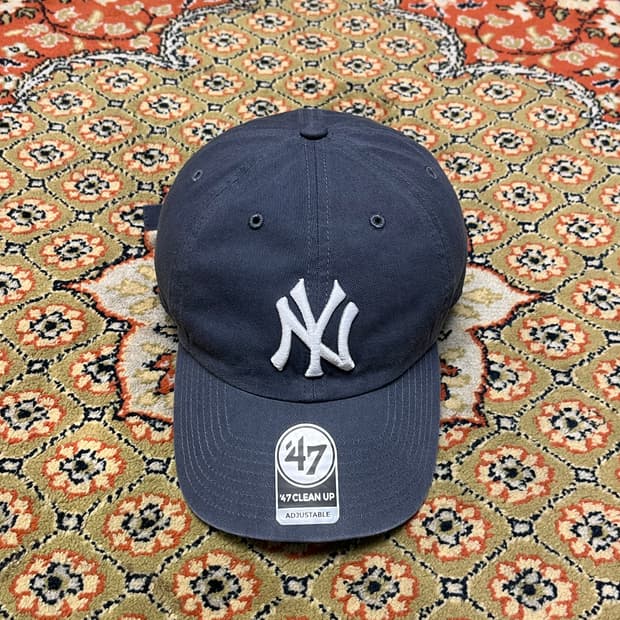 [OS] 47브랜드 뉴욕 양키스 클린업 볼캡 다크그레이