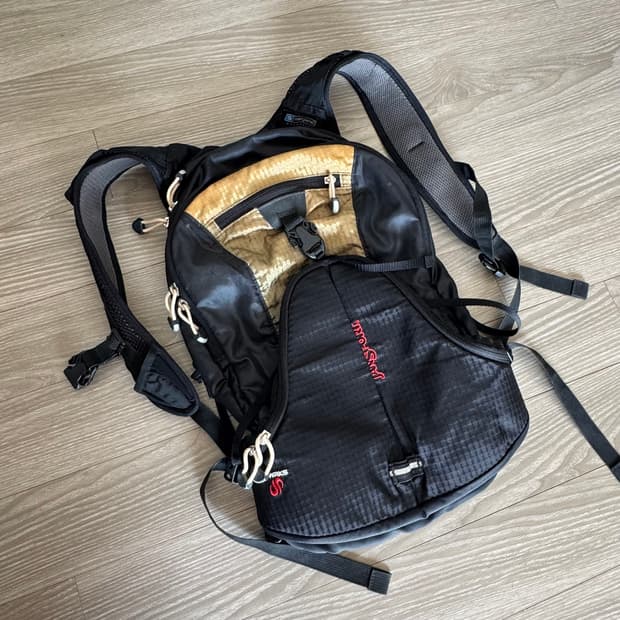 잔스포츠 트래킹 백팩