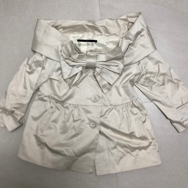 리본 오프숄더 트렌치 숏코트 