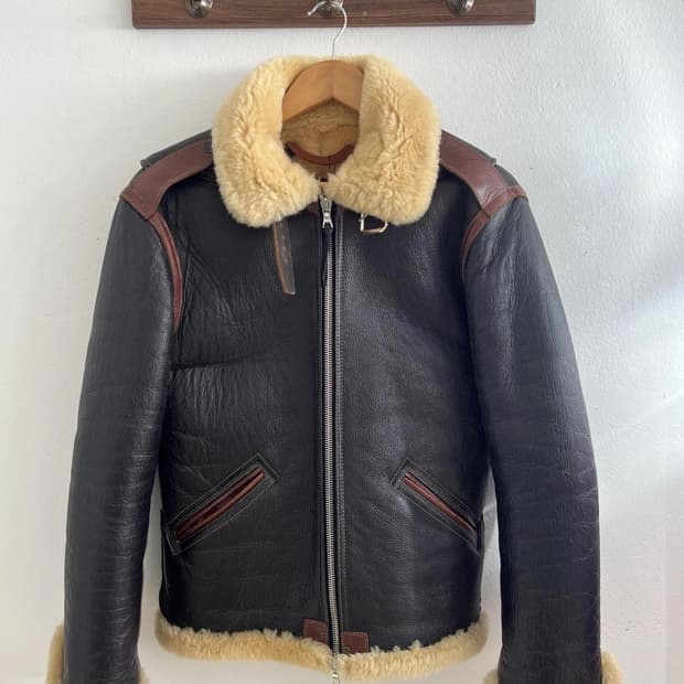 디아프바인 홀스레더 무스탕