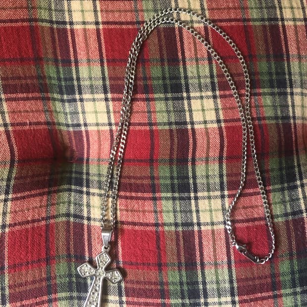 십자가 보석 목걸이