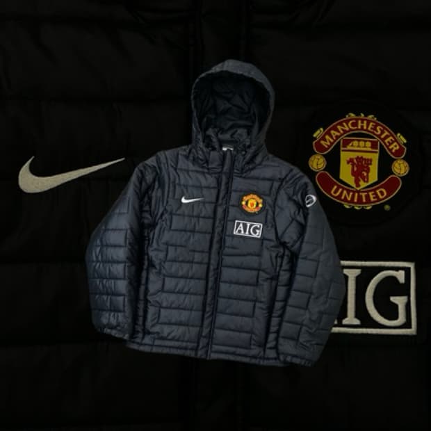 나이키 맨유 AIG 경량패딩