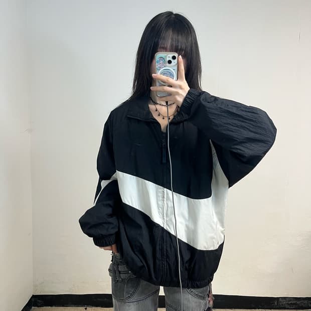 Nike big swoosh windbreaker