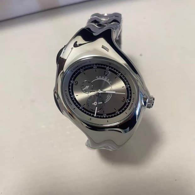 나이키 시계 트라이액스