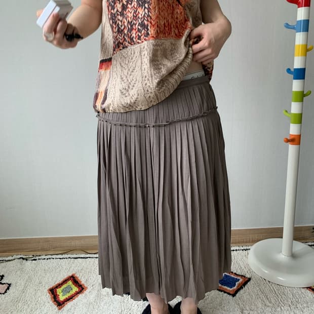 burberry pleats skirt 