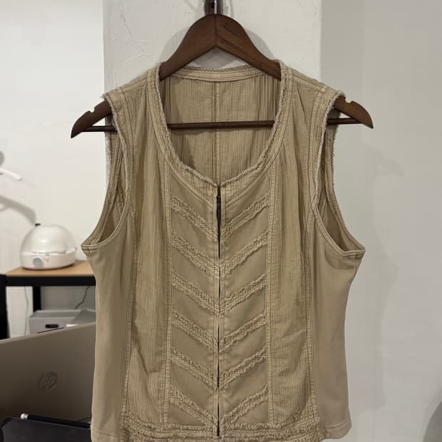 VINTAGE VEST