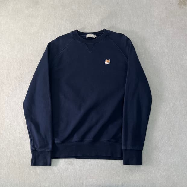 100 메종키츠네 원폭스 네이비 자수 맨투맨