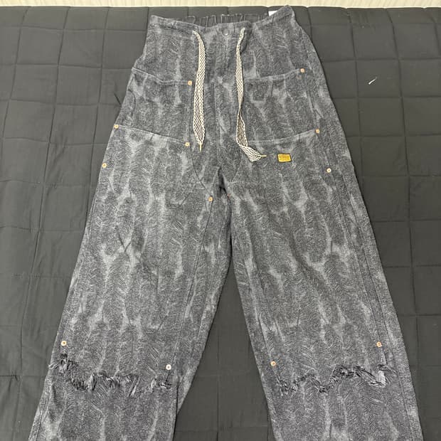 캐피탈 페더 팬츠 2사이즈