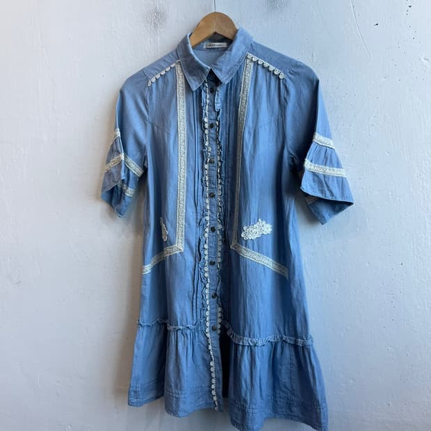 액시즈팜 프릴 하프 원피스