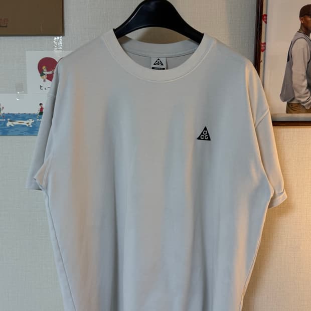 (XL)나이키 ACG 자수로고 반팔티 화이트