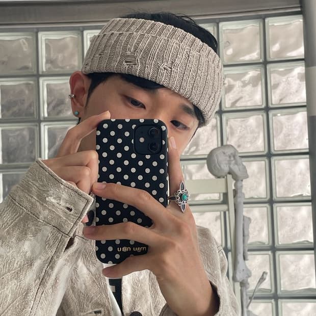 ripped head band 찢어진 헤어밴드