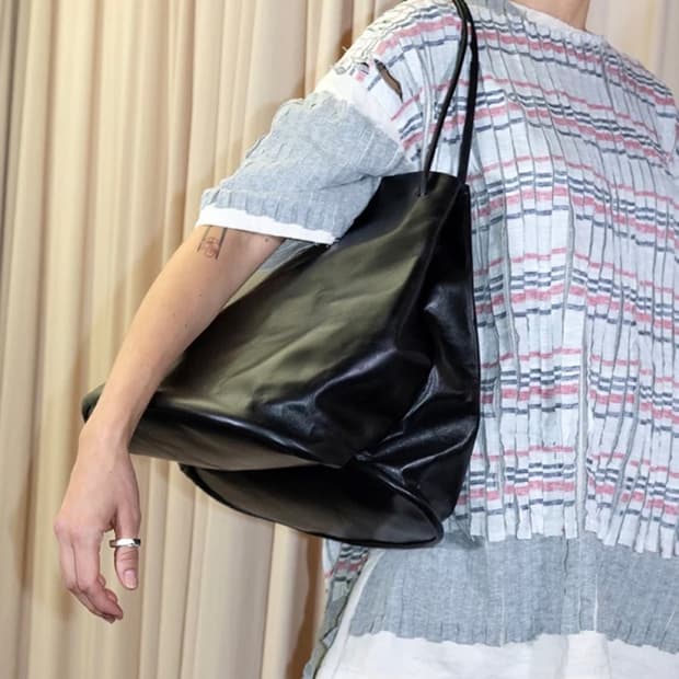 구해요) 가브리엘라 콜 가먼츠 후프백 구해요