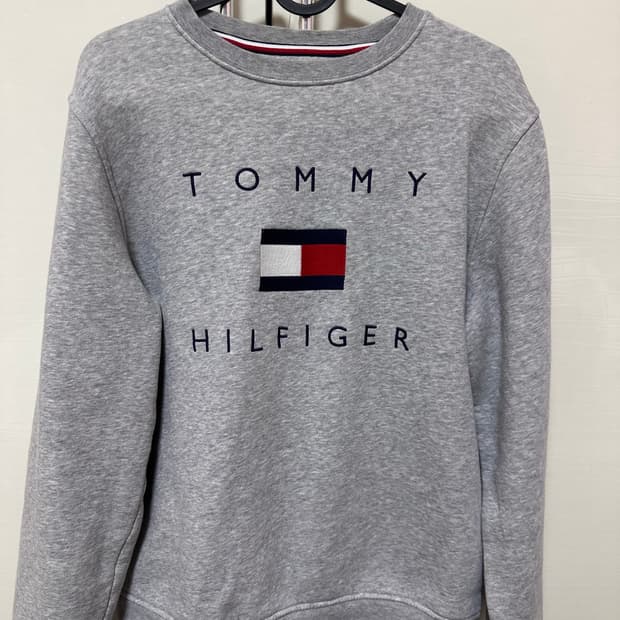 타미필히거 기모 맨투맨