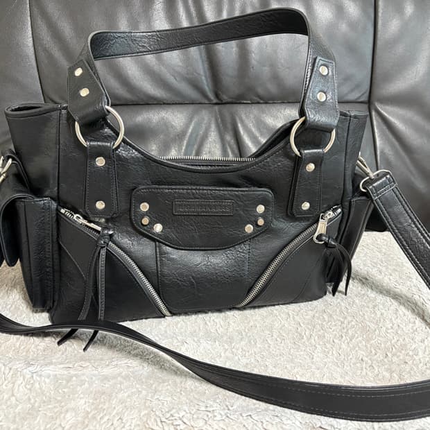 IUGAMAKARAS 숄더백 