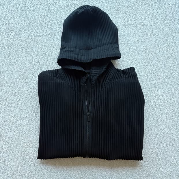 [3] Issey Miyake homme pliesse hoodiezip