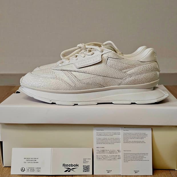 265 새제품) 리복 LTD 클래식 크랙 레더 화이트 남자 신발 운동화