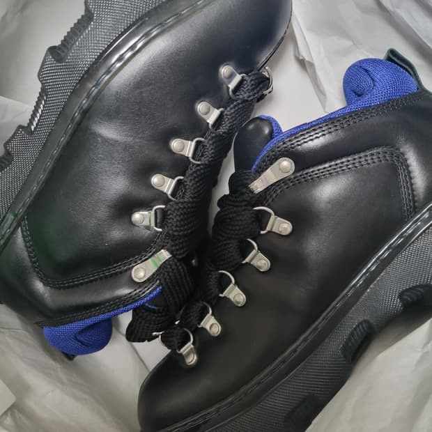 버버리 트렉 부츠 41 