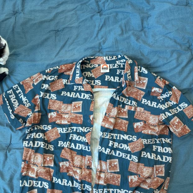 데우스 엑스 마키마 Paradeus Shirt