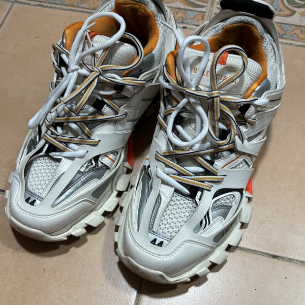 balenciaga track 44 size