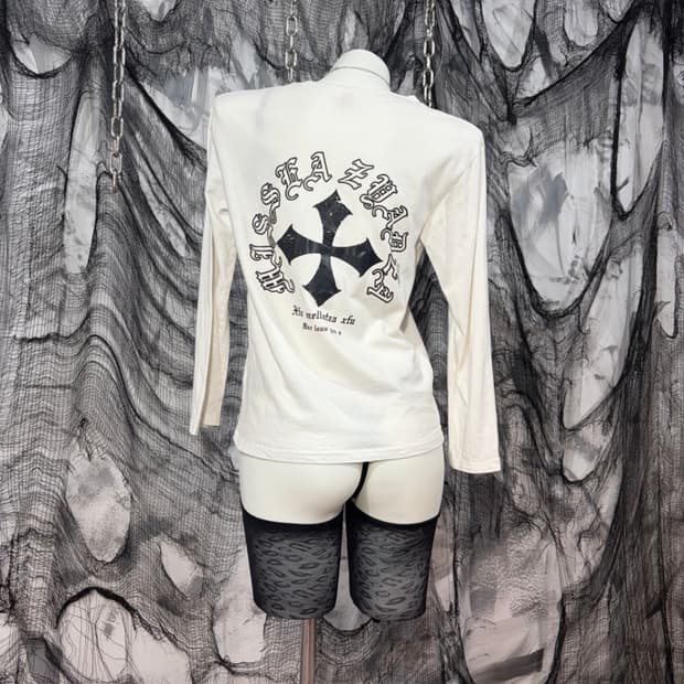 Japanese cross lettering long sleeve