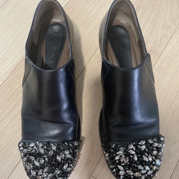 마르니 여성 블랙 스터드 로퍼 36사이즈