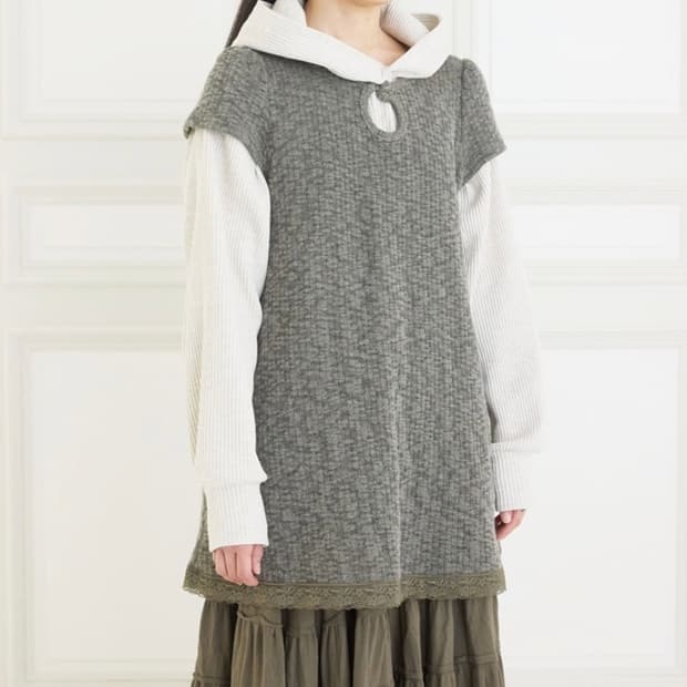 콜로신스 Weird Drop Top Dress + Blanket Hood