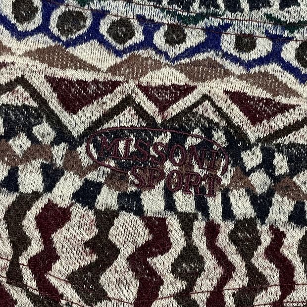 미쏘니 카라 니트