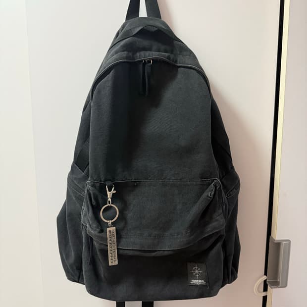 해칭룸 한로로 콜라보 백팩 (+ 키링)