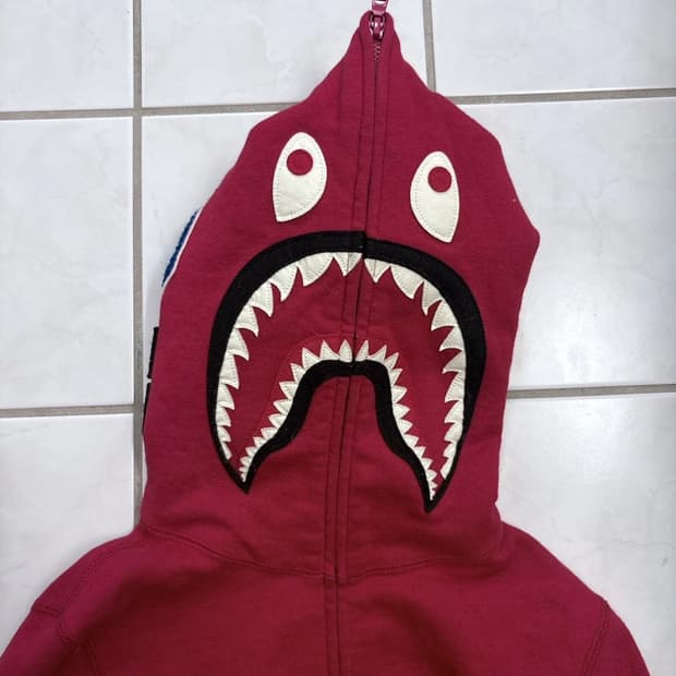 베이프 샤크 풀 집 후드집업 레드