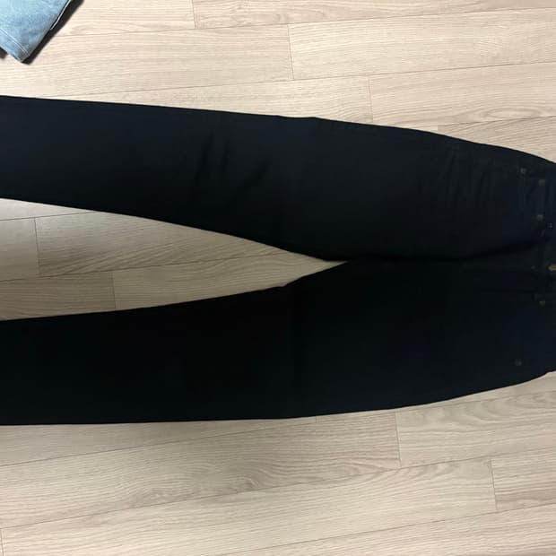 생로랑 블랙 데님 팬츠