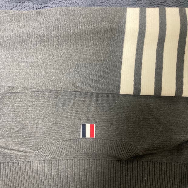 톰브라운 밀라노스티치 4선니트 2사이즈 