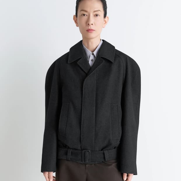 [34]르메르 25fw RAGLAN SLEEVE SHORT 코트/블랙