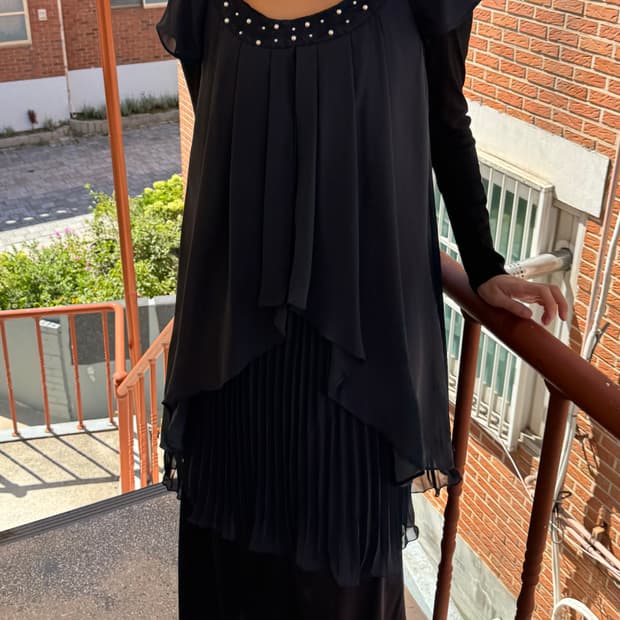 vintage jewelry dress
