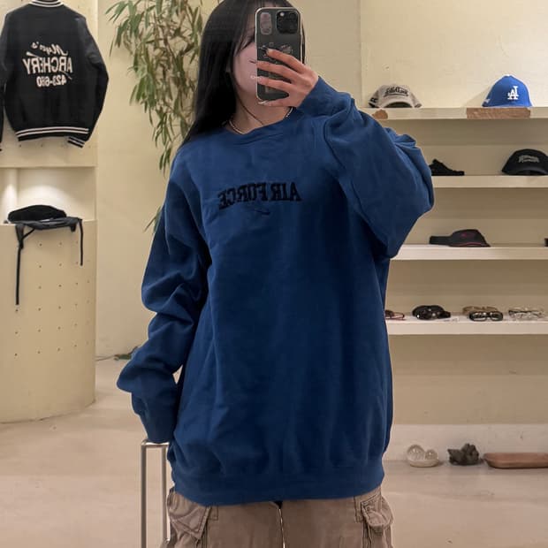 나이키 에어포스 빅로고 올드스쿨 맨투맨 U638