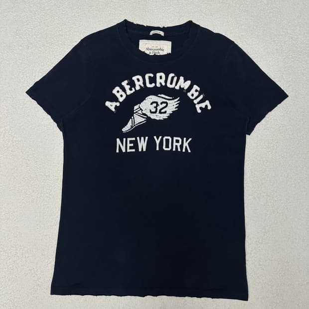 아베크롬비 패치로고 반팔 다크네이비