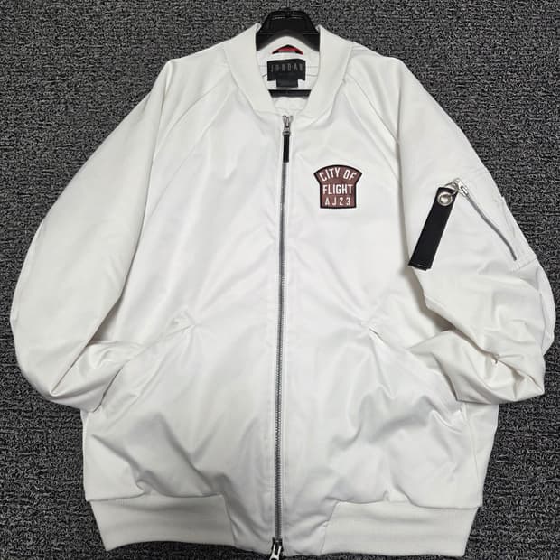 나이키 조던 MA-1 자켓/105