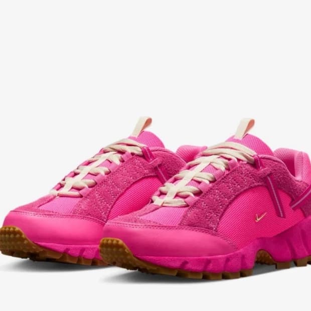 나이키 x 자크뮈스 에어 휴마라 EU38