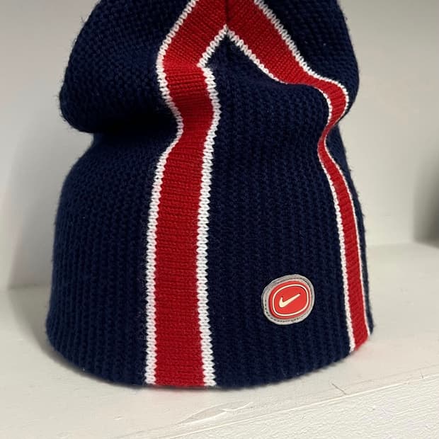 00's Nike Red Iine Knit Beanie
