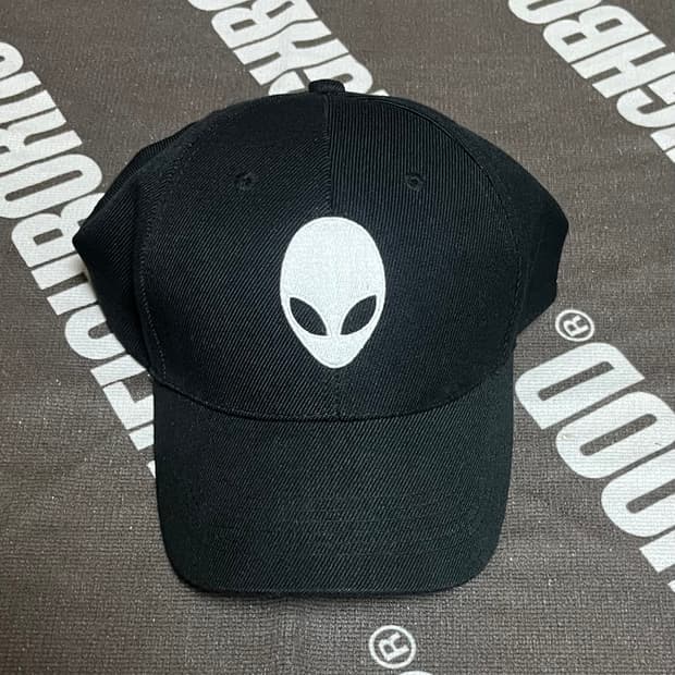 Alien wear 볼캡