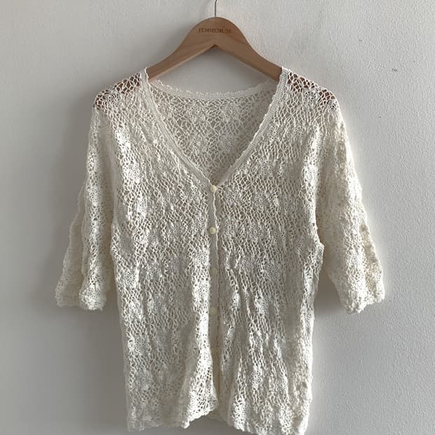 Flower Embroidery Knit Cardigan