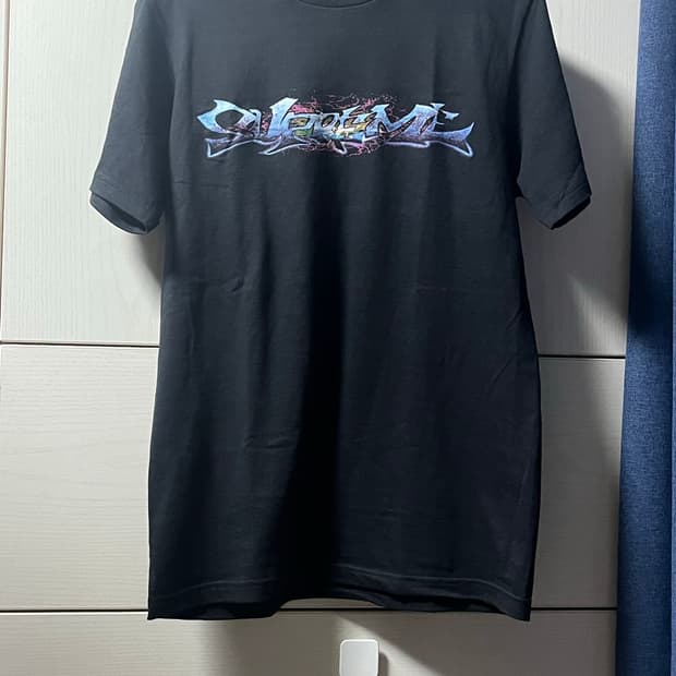 슈프림 아트딜러 태그티 s 판매/교환