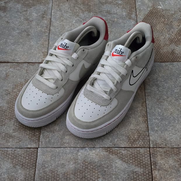 (230)나이키 에어포스 1 lv8 s50 라이트 스톤