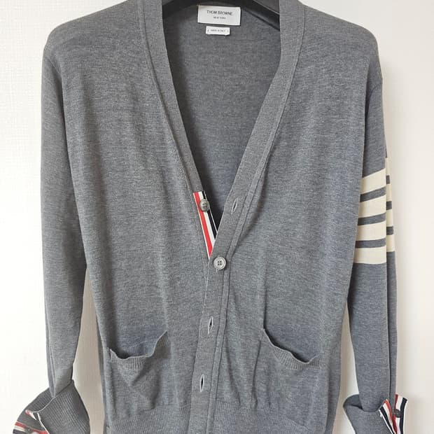 톰브라운 24ss 사선완장 메리노울 가디건(3/100/정품)