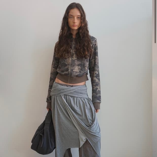 스컬프터 드레이핑 언발란스 스커트