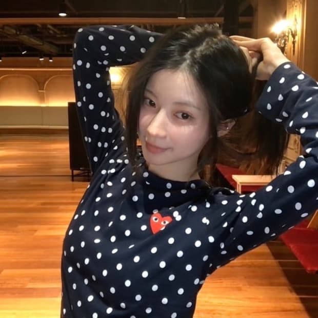 꼼데가르송 네이비 플레이폴카 도트 롱슬리브 티셔츠